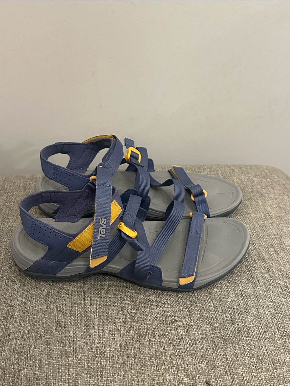 Teva Tirra Sandals Womens 10 Blue Yellow Adjustable Strappy Hiking Outdoor